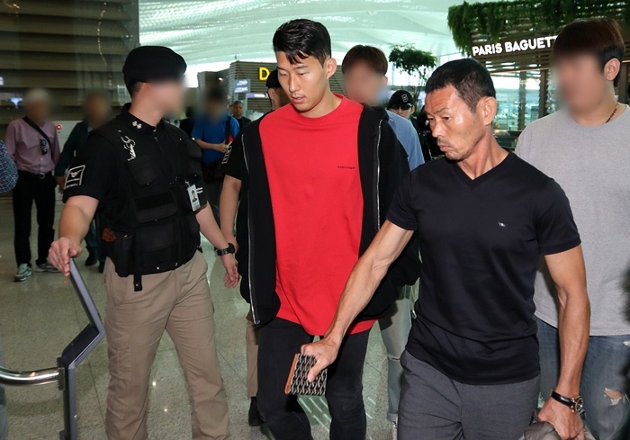 손흥민 父, “치가 떨려 잠도 안 와, 충격과 배신감은 무덤까지 갈 것”