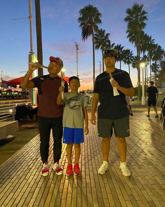 14살인데 키 180cm 아빠보다 훨씬 큰 아들...추신수 가족 근황